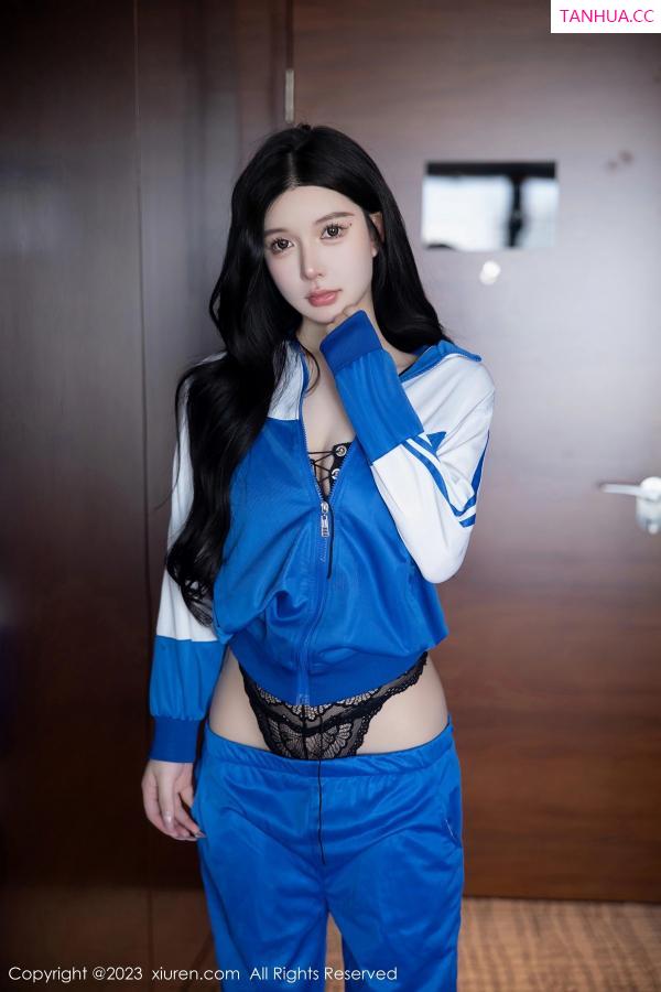   [XiuRen]高清写真图 2023.04.28 No.6660 林珊珊 运动服美腿第19张图片